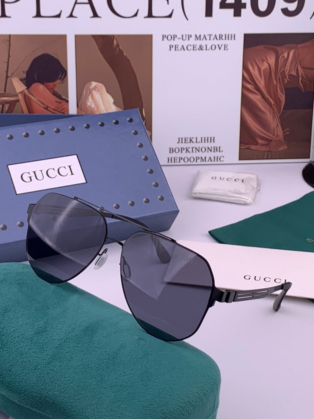 Gucci G5809 Polarized Fashion Gold Lens Sunglasses for Men & Women - 382082 - detail image 2