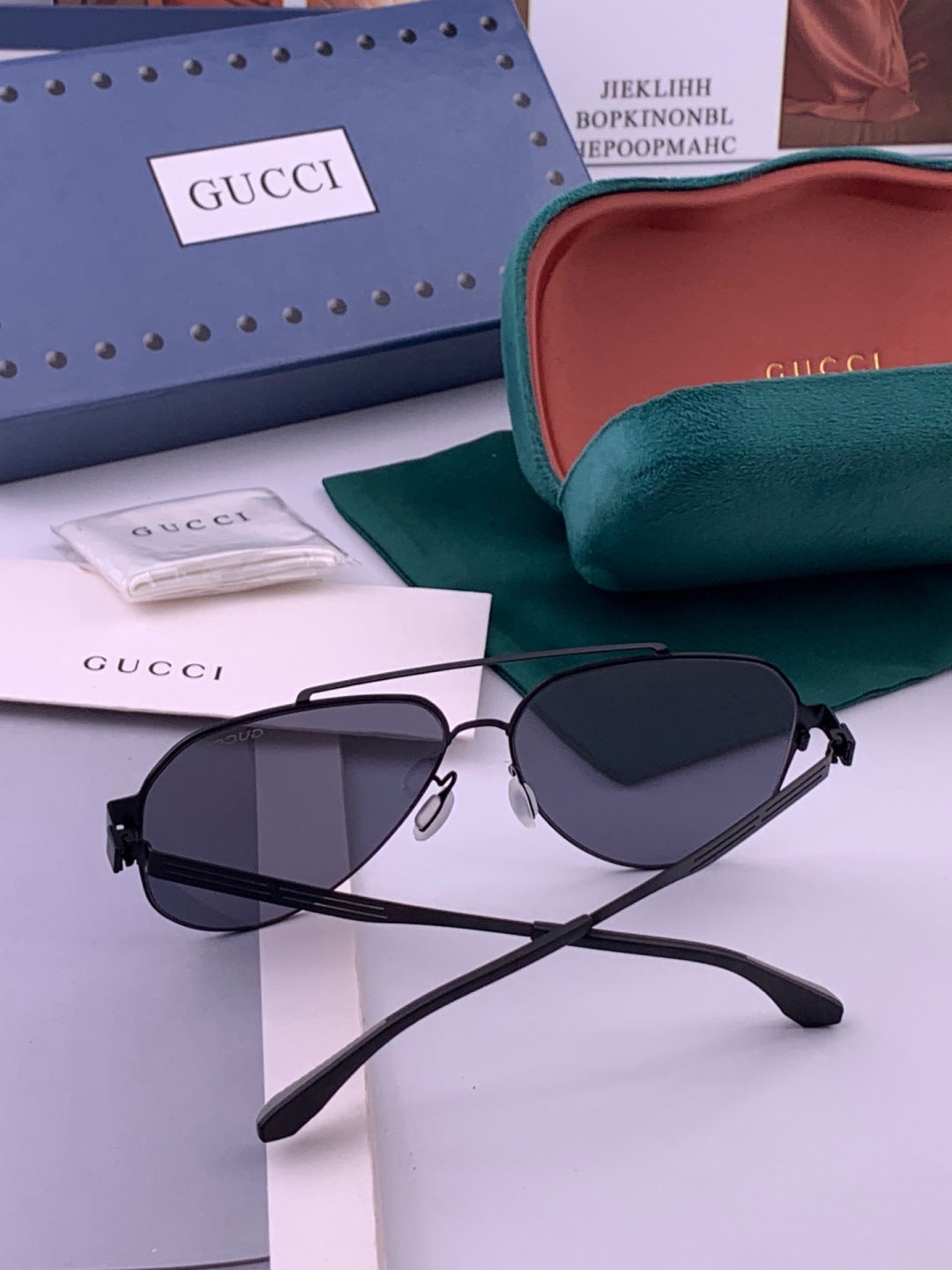 Gucci G5809 Polarized Fashion Gold Lens Sunglasses for Men & Women - 382082 - detail image 4