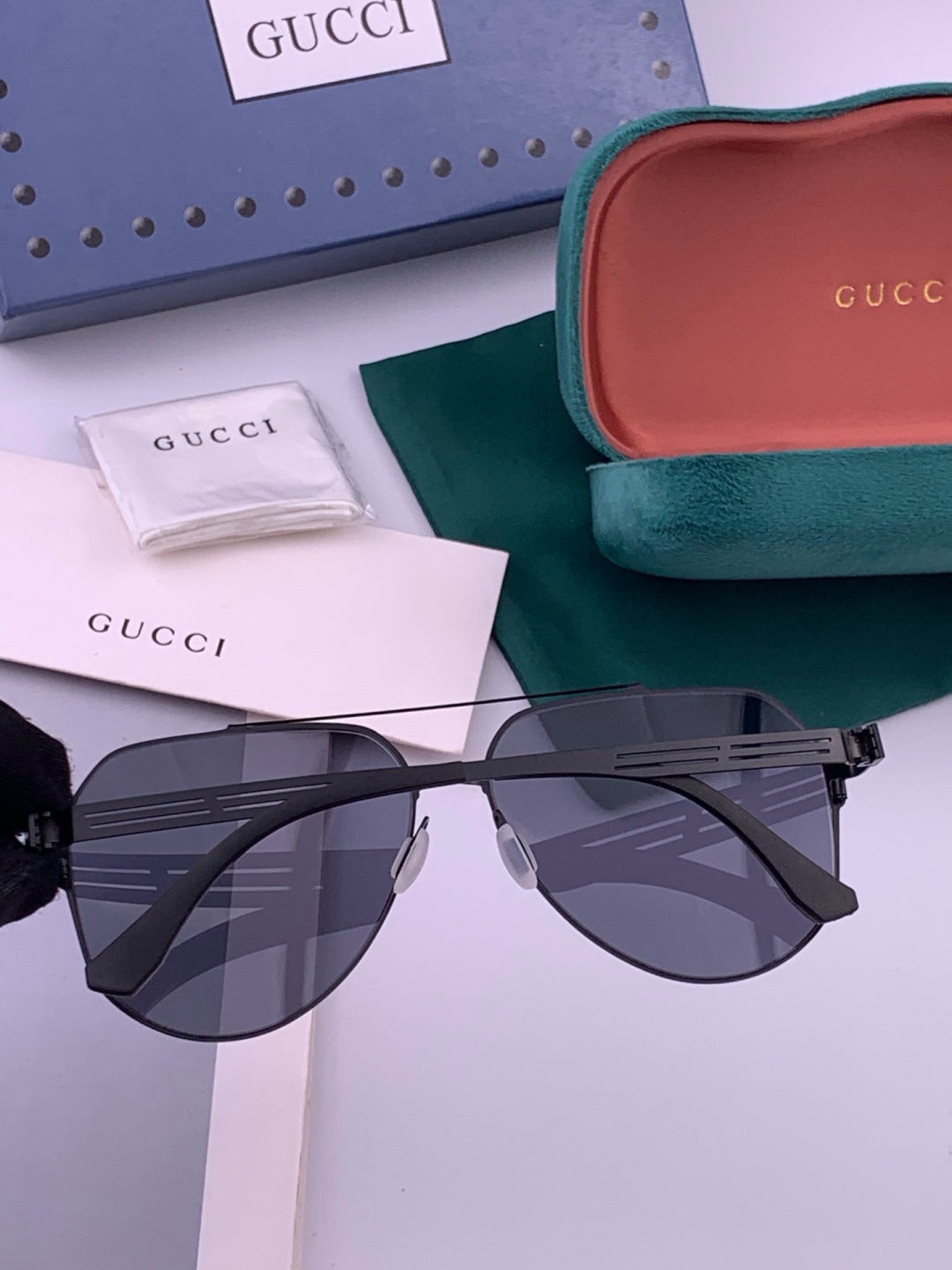 Gucci G5809 Polarized Fashion Gold Lens Sunglasses for Men & Women - 382082 - detail image 6