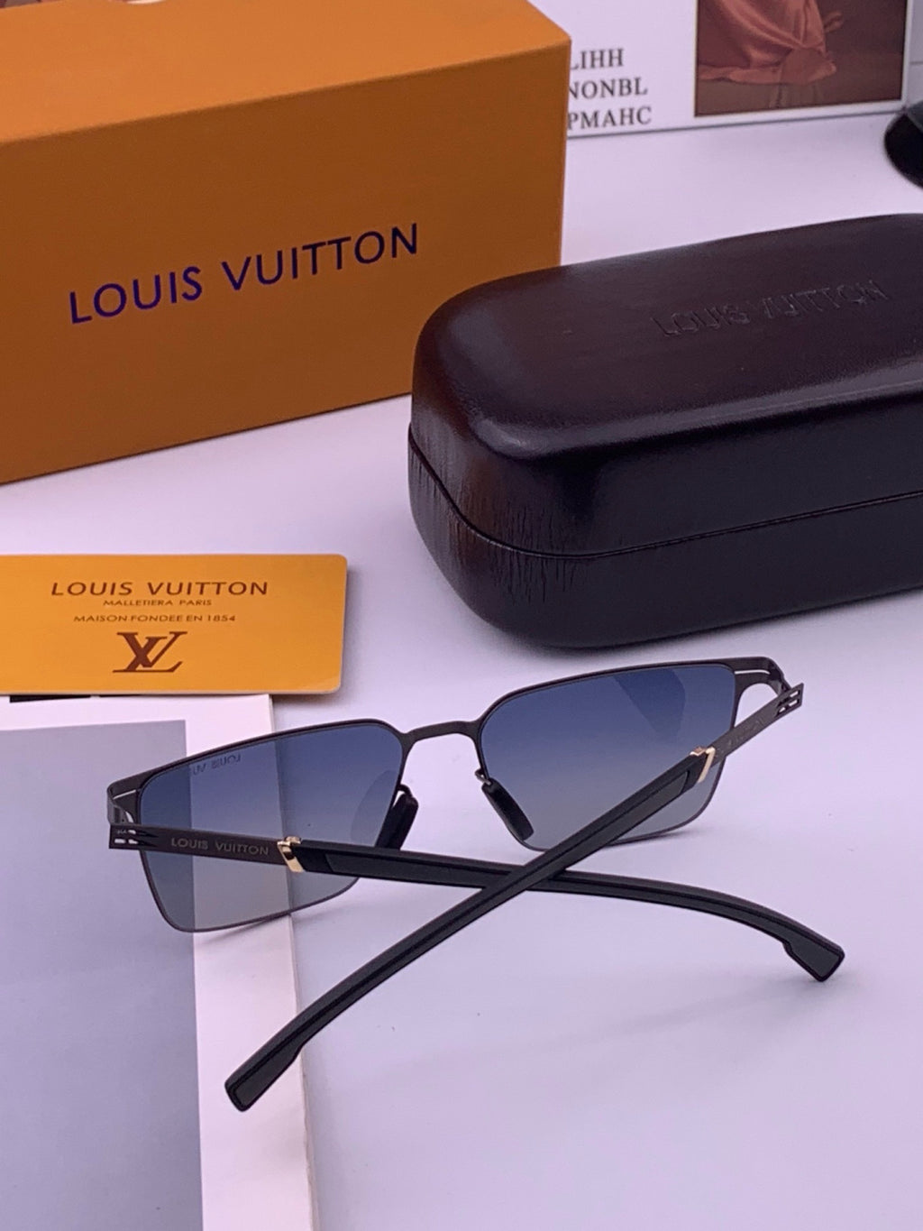 Louis Vuitton L516 Fashion Gold Lens Sunglasses for Men & Women - 381937 - detail image 5