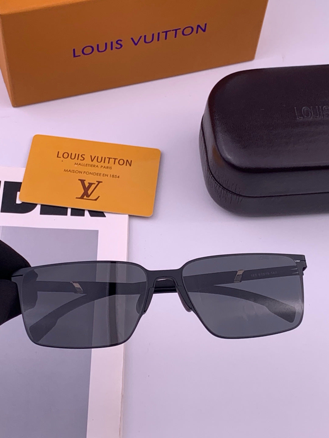 Louis Vuitton L316 Fashion Gold Lens Sunglasses for Men & Women - 381945