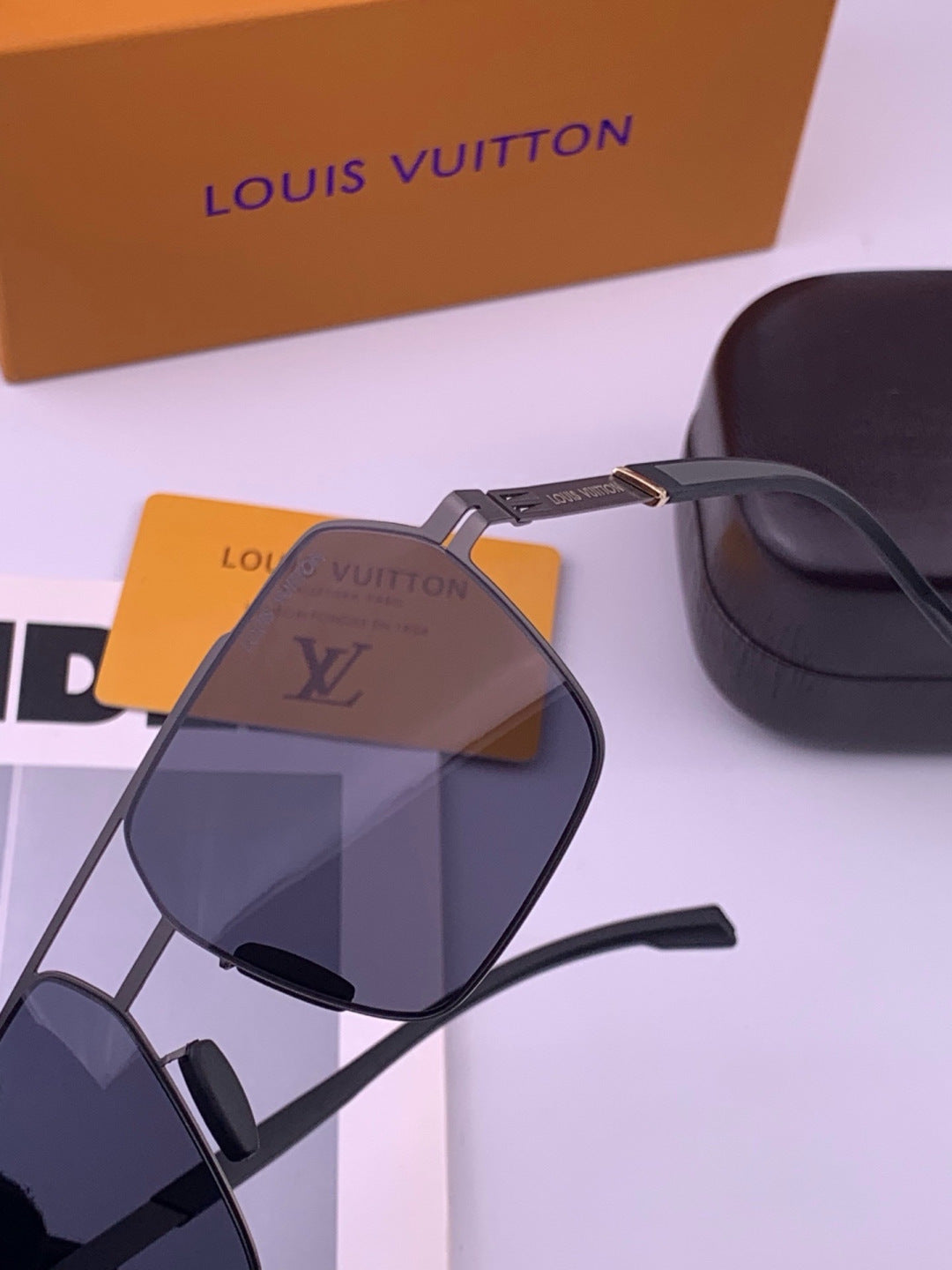 Louis Vuitton L313 Fashion Gold Lens Sunglasses for Men & Women - 381950 - detail image 2