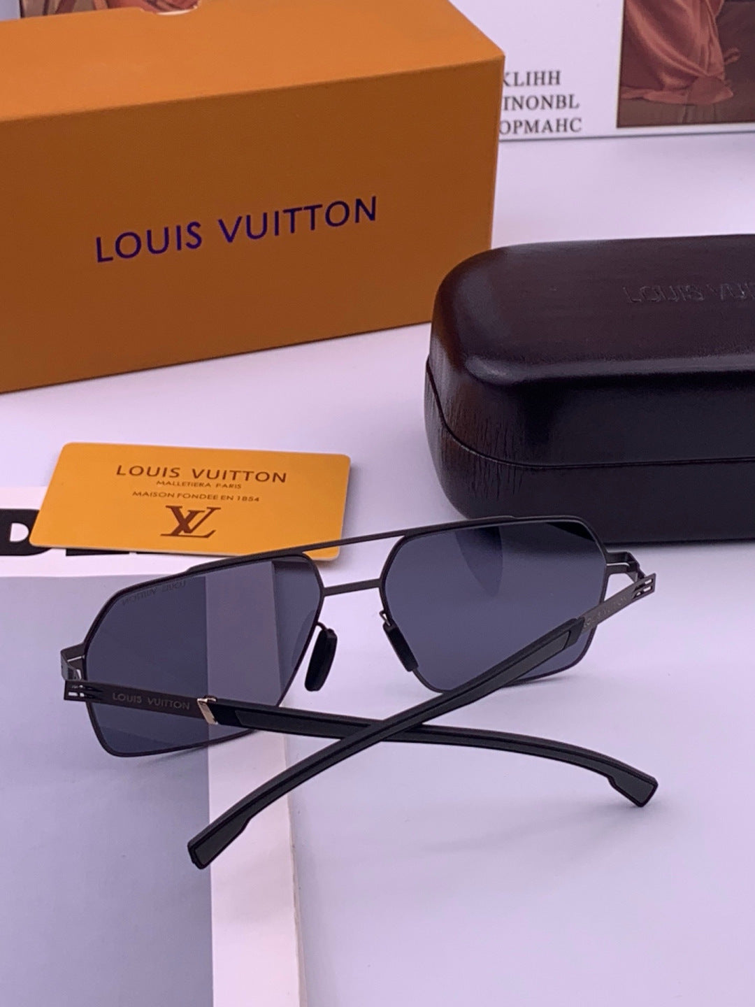 Louis Vuitton L313 Fashion Gold Lens Sunglasses for Men & Women - 381950 - detail image 6