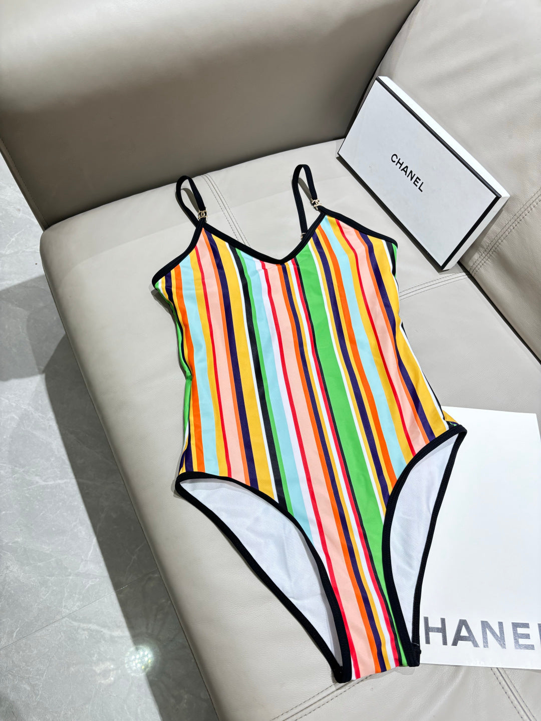 Chanel Fashion Orange Lens Sunglasses for Men & Women - 382352 - detail image 9