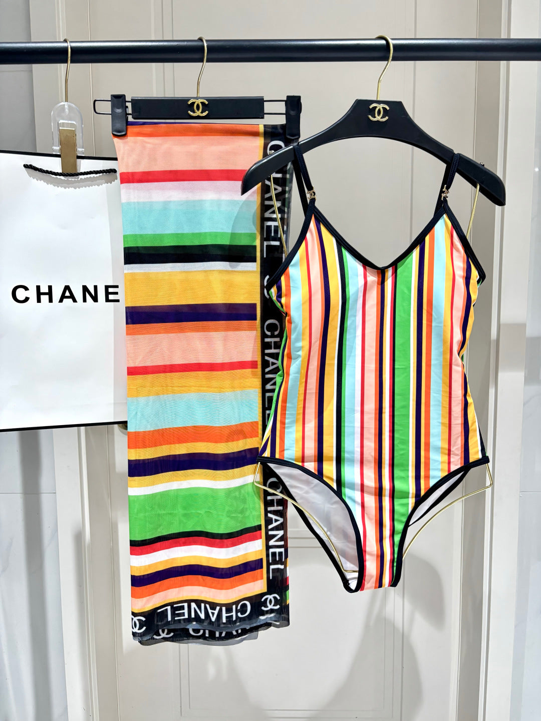 Chanel Fashion Orange Lens Sunglasses for Men & Women - 382352 - detail image 5