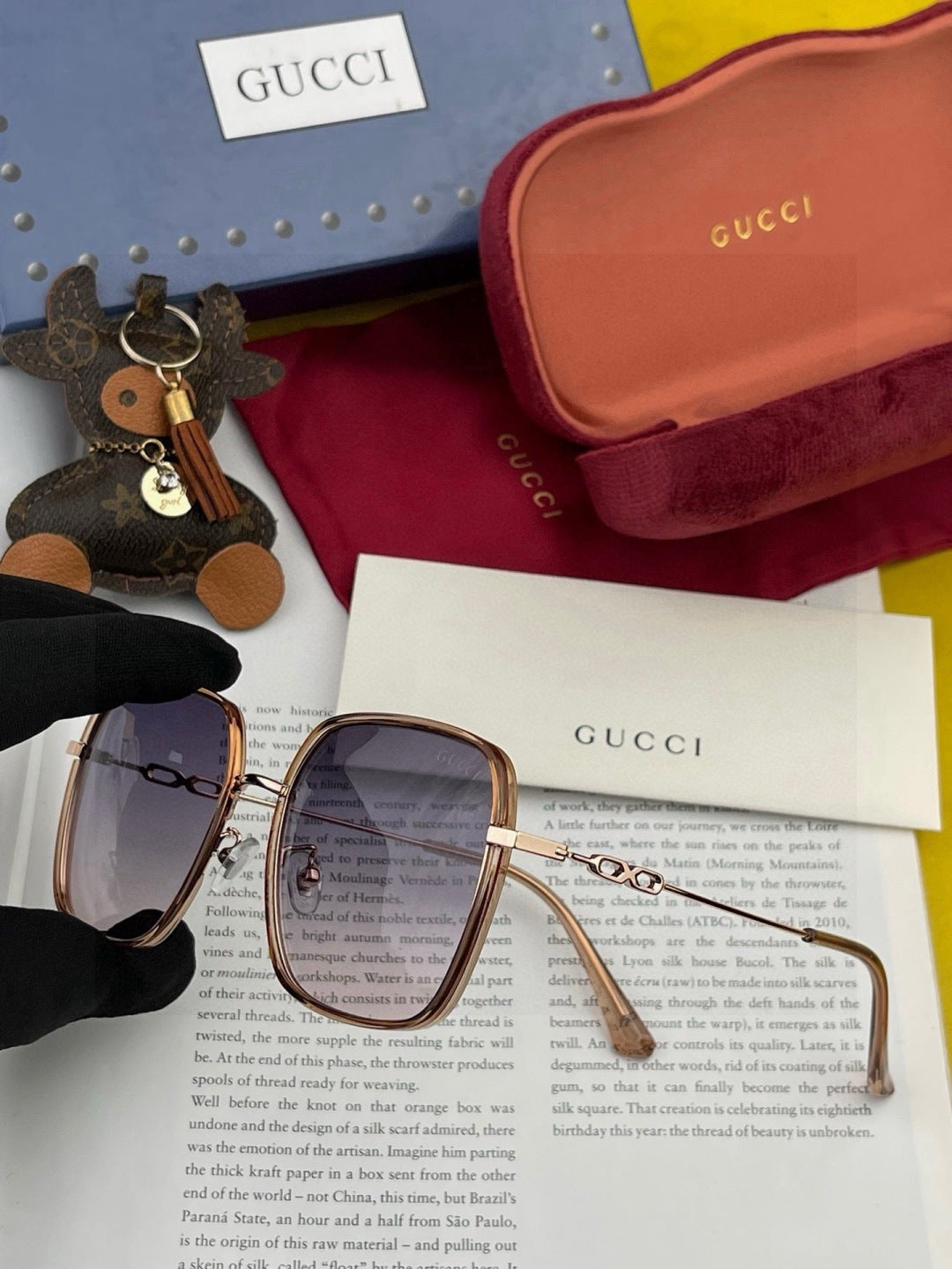Gucci G5822 Polarized Oversized Red Lens Sunglasses for Men & Women - detail image 3