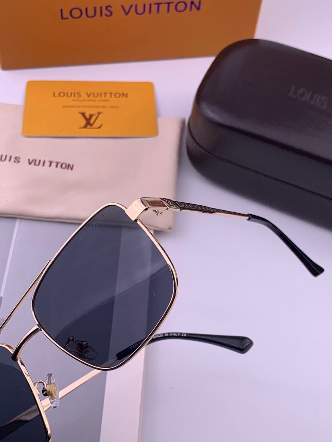 Louis Vuitton L3905 Aviator Gray Lens Sunglasses for Men & Women - 381839 - detail image 5