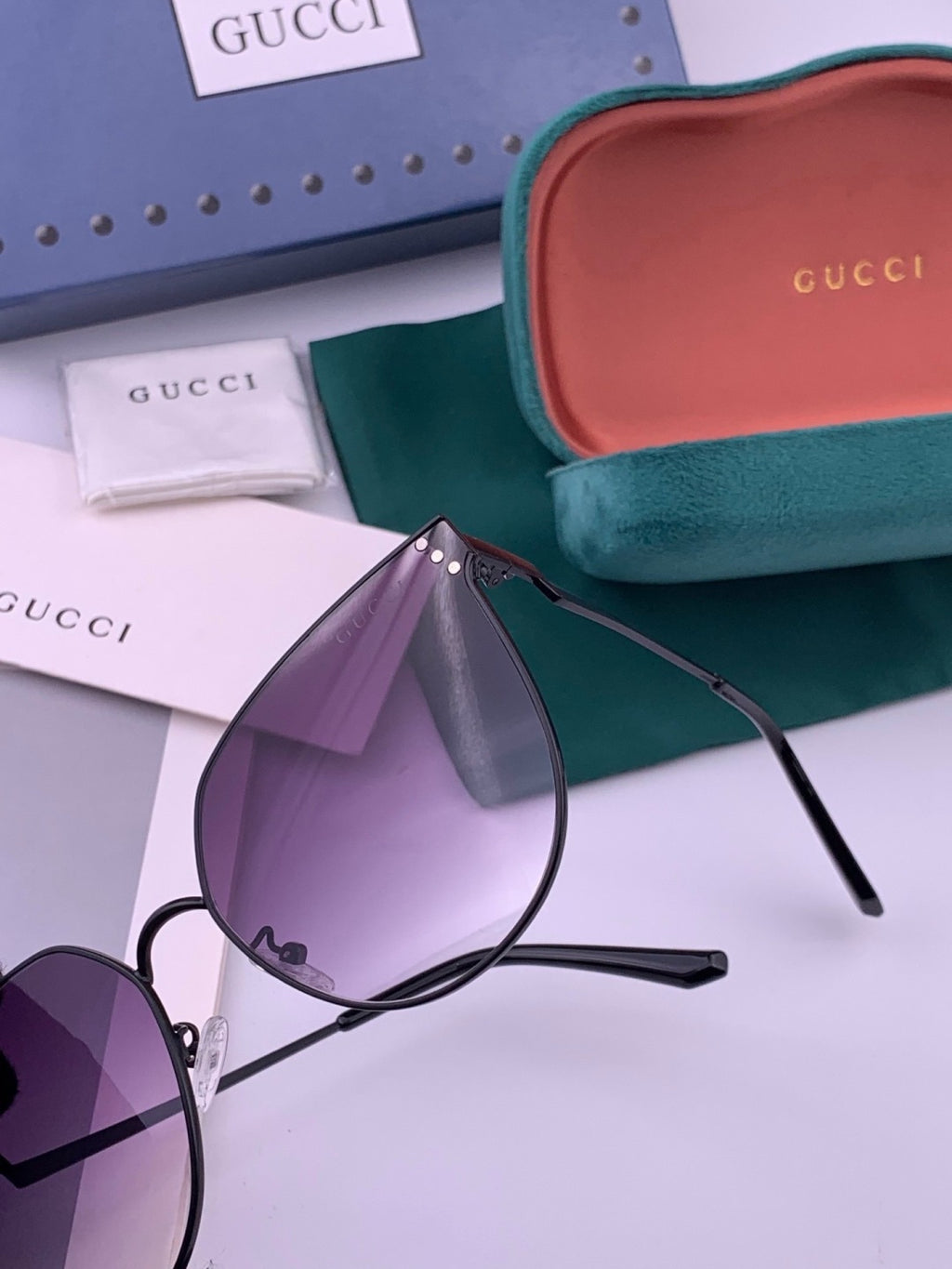 Gucci G3660 Fashion Red Lens Sunglasses for Men & Women - 382040 - detail image 3
