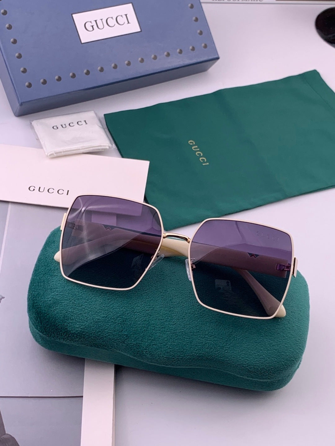 Gucci G0827 Polarized Oversized Pink Lens Sunglasses for Men & Women - detail image 7