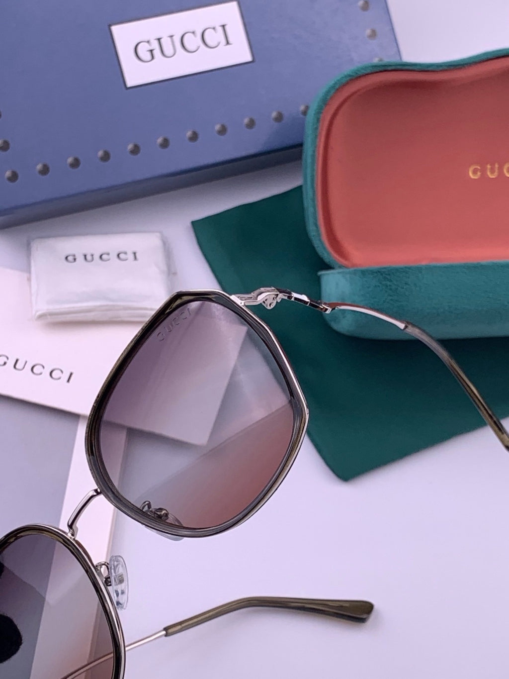 Gucci G6211 Polarized Square Brown Lens Sunglasses for Women - 382007 - detail image 5