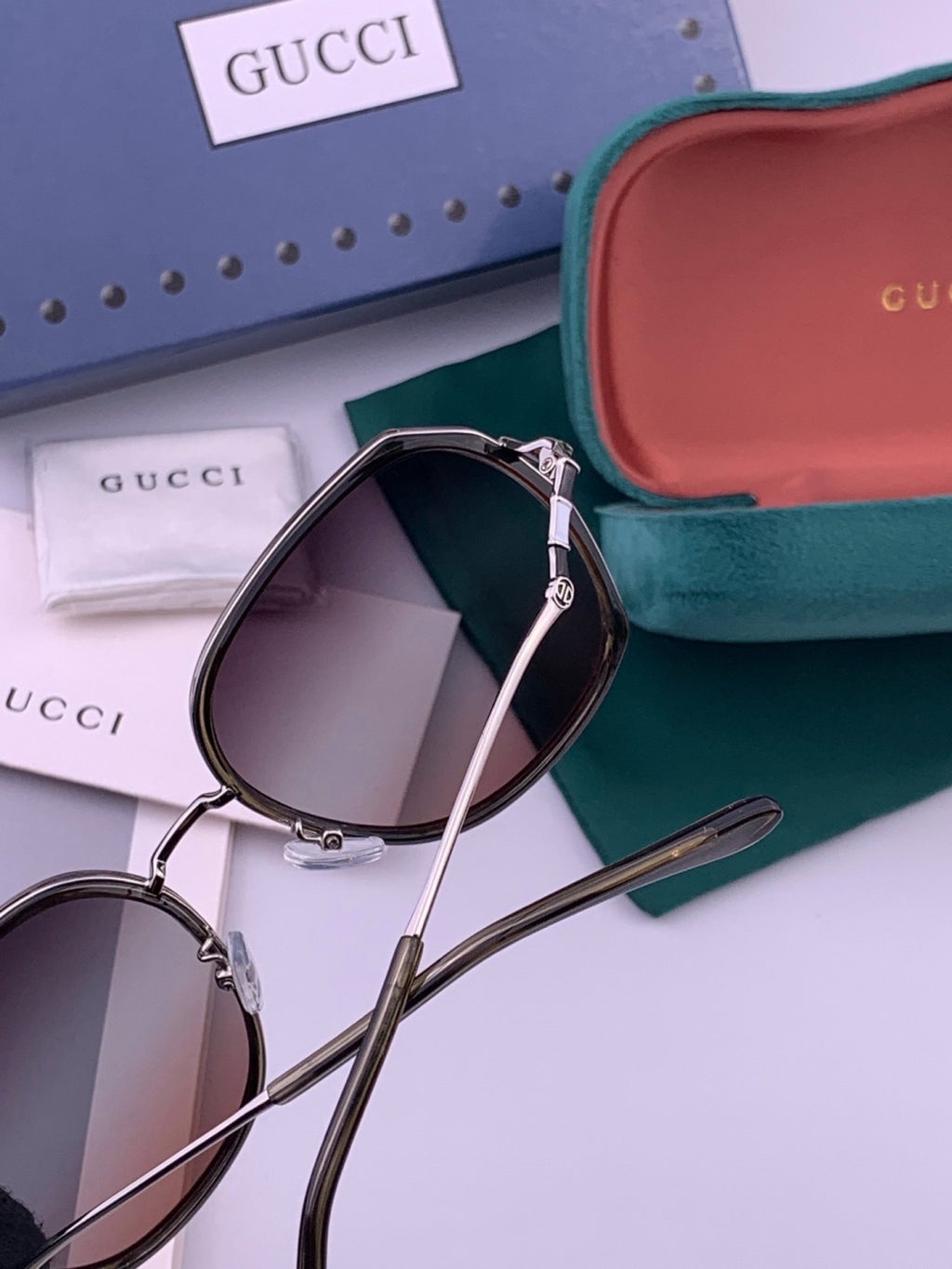 Gucci G6211 Polarized Square Brown Lens Sunglasses for Women - 382007 - detail image 4