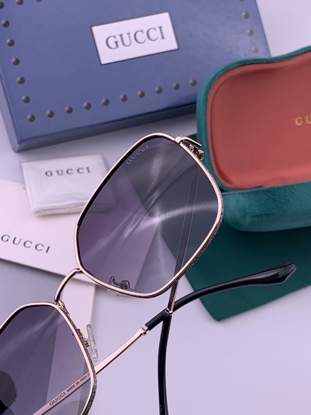 Gucci G11018 Polarized Square Red Lens Sunglasses for Women - detail image 3