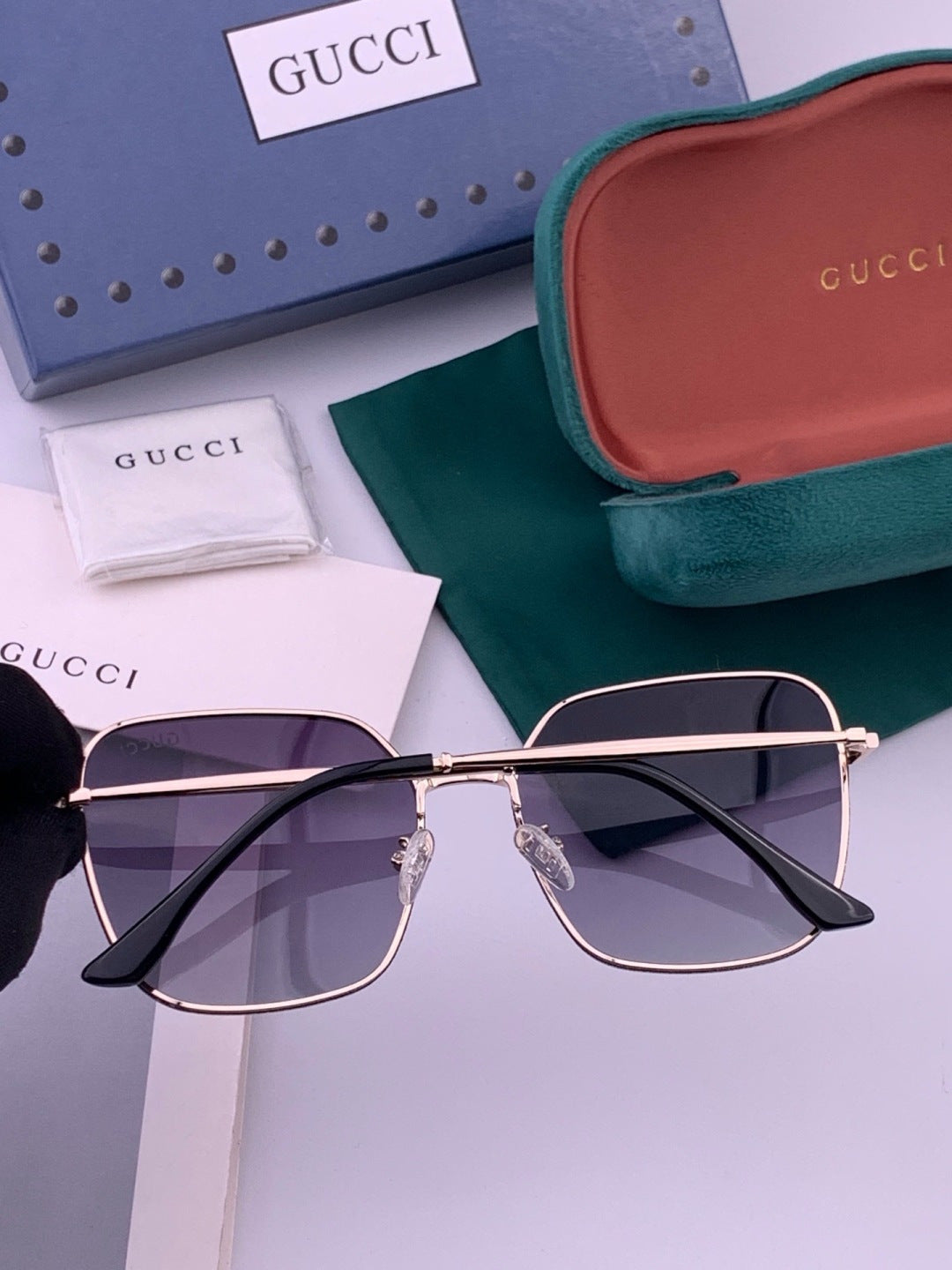 Gucci G11018 Polarized Square Red Lens Sunglasses for Women - detail image 4