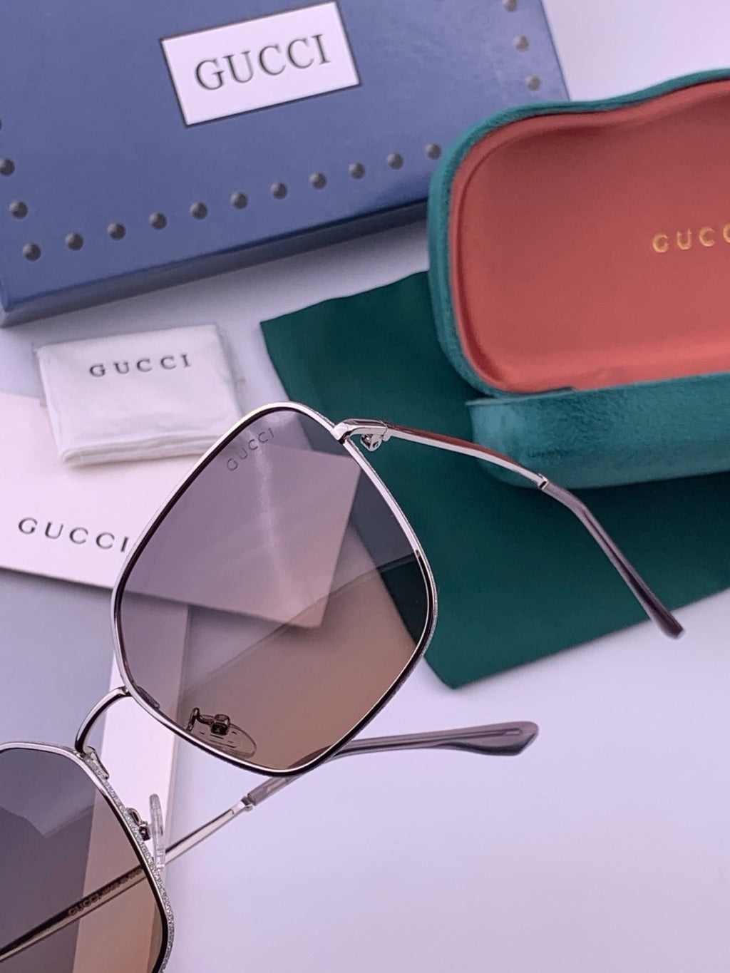 Gucci G11018 Polarized Square Brown Lens Sunglasses for Women - detail image 3