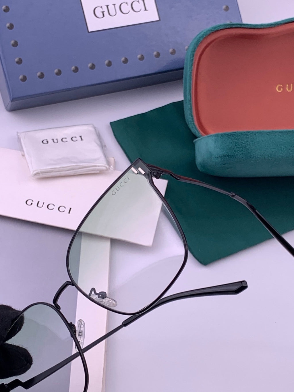 Gucci G2660 Fashion Gold Lens Sunglasses for Men & Women - 382010 - detail image 3