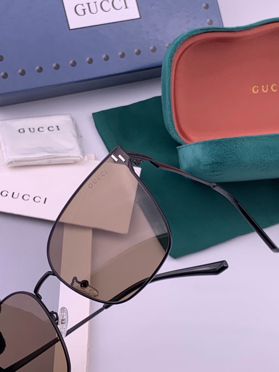 Gucci G2660 Fashion Brown Lens Sunglasses for Men & Women - 382011 - detail image 3