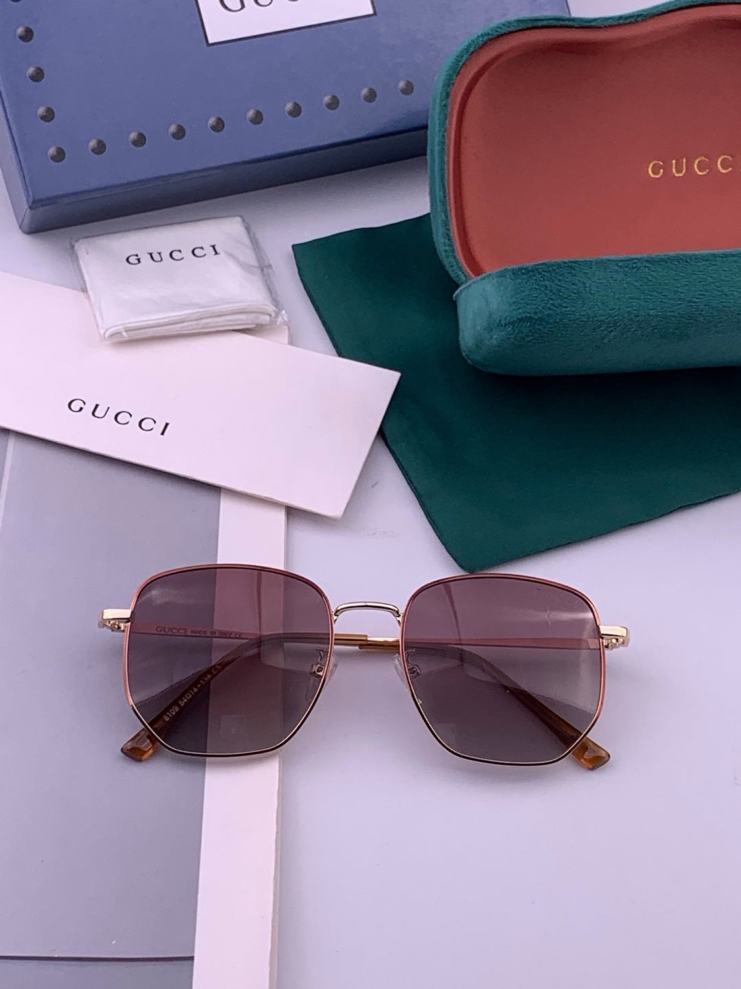 Gucci G9810 Polarized Oversized Black Lens Sunglasses for Men & Women - 382017 - detail image 7
