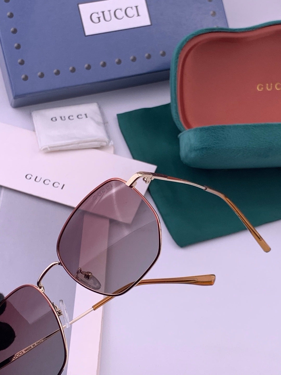 Gucci G9810 Polarized Oversized Black Lens Sunglasses for Men & Women - 382017 - detail image 3