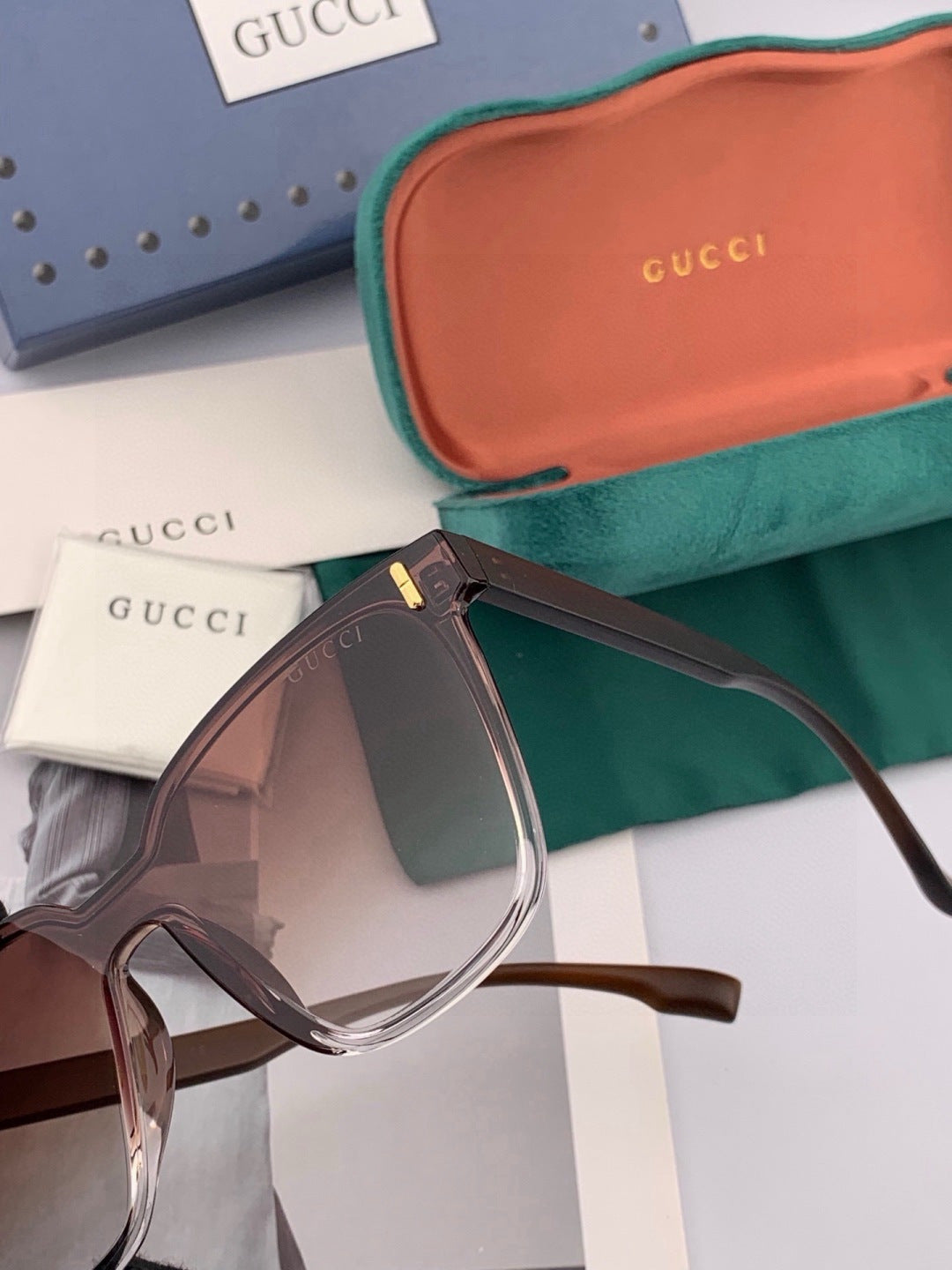 Gucci G7637 Polarized Square Gold Lens Sunglasses for Women - 382020 - detail image 3