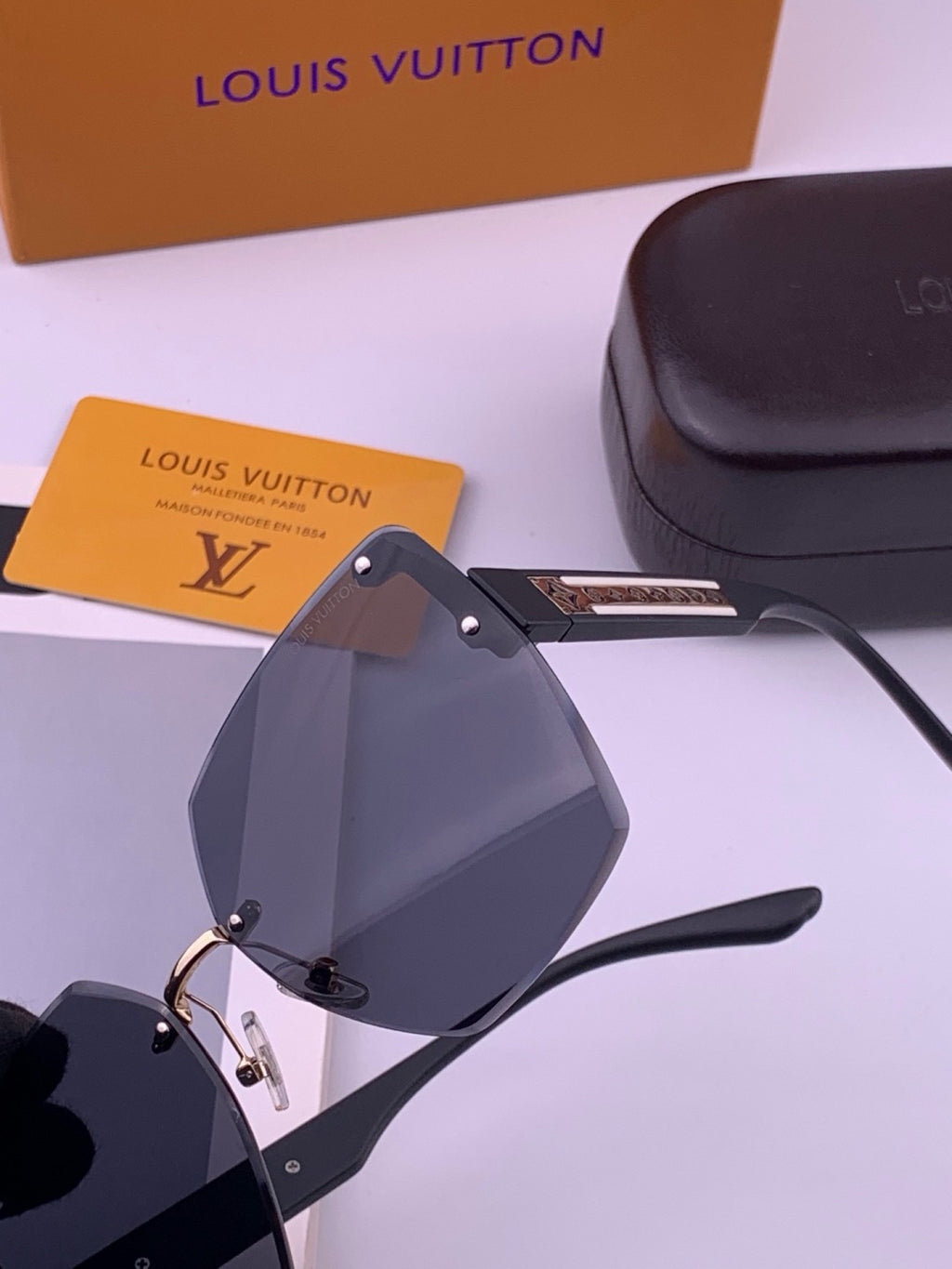 Louis Vuitton L6519 Polarized Square Brown Lens Sunglasses for Men & - 381828 - detail image 3