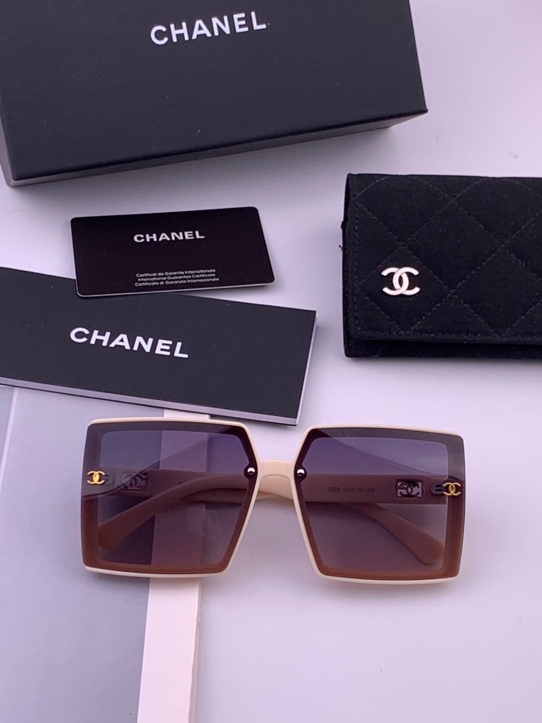 Chanel CH5250 Polarized Square Brown Lens Sunglasses for Women - 382247 - detail image 6