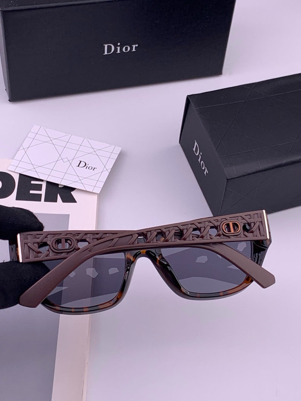 Dior D7911 Polarized Square Black Lens Sunglasses for Men & Women - 382451 - detail image 3