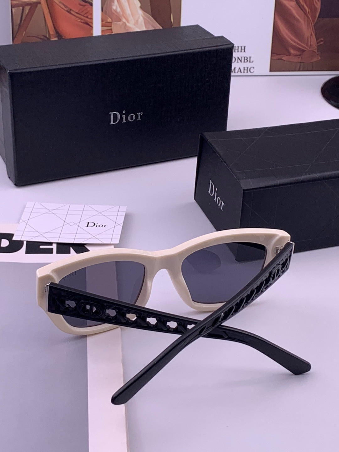 Dior D7911 Polarized Square Blue Lens Sunglasses for Men & Women - 382452 - detail image 6