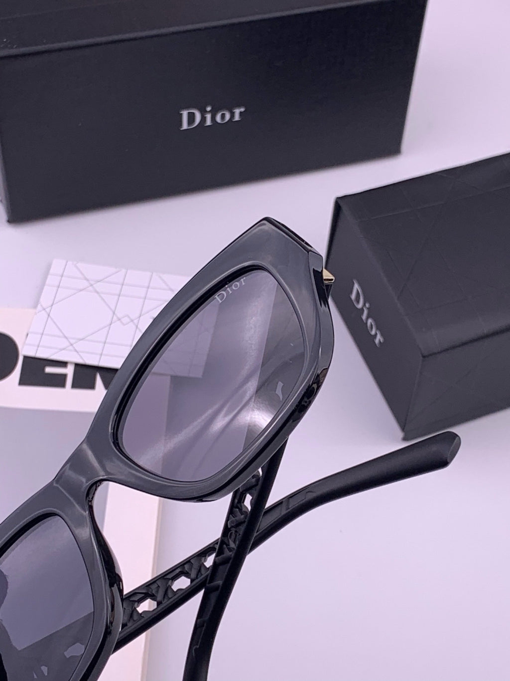 Dior D7911 Polarized Square Black Lens Sunglasses for Men & Women - 382453 - detail image 5