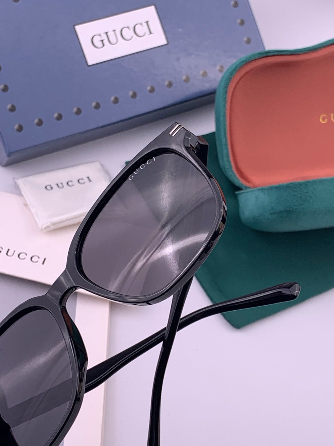 Gucci G17726 Round Black Lens Sunglasses for Men & Women - 382024 - detail image 5