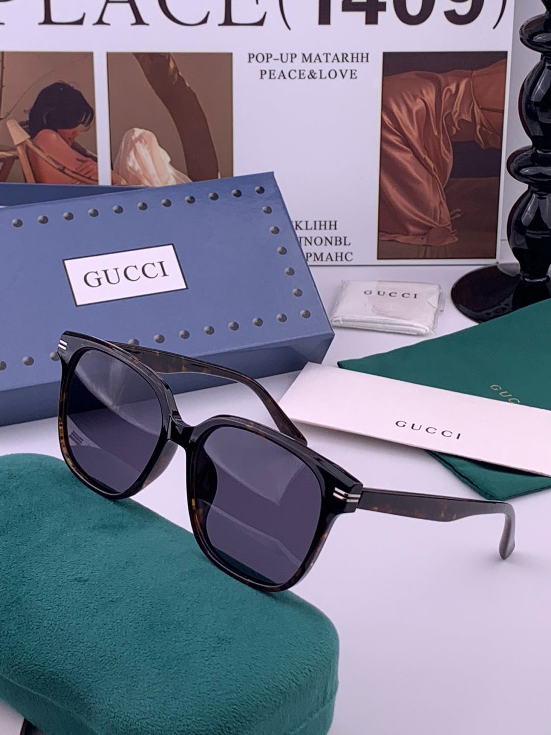 Gucci G17726 Round Black Lens Sunglasses for Men & Women - detail image 2