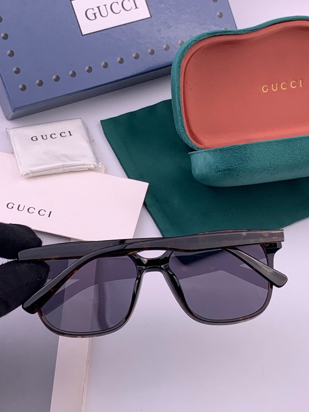 Gucci G17726 Round Black Lens Sunglasses for Men & Women - detail image 4