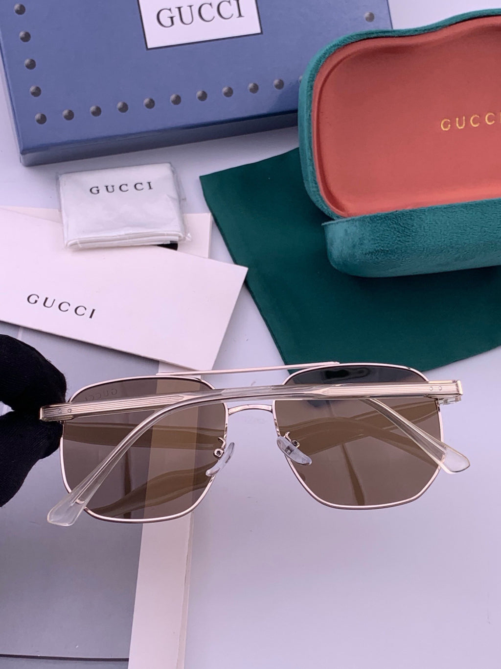Gucci G3326 Polarized Aviator Gold Lens Sunglasses for Men & Women - detail image 4