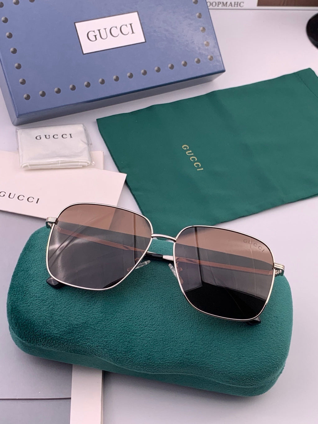 Gucci G9236 Polarized Aviator Gold Lens Sunglasses for Men & Women - detail image 5