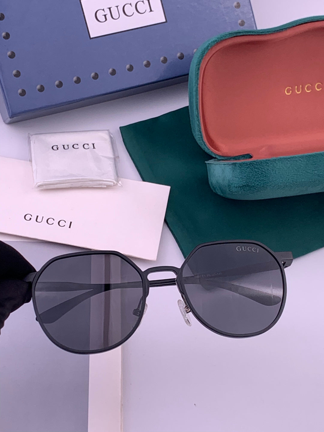 Gucci G7869 Polarized Fashion Gold Lens Sunglasses for Men & Women