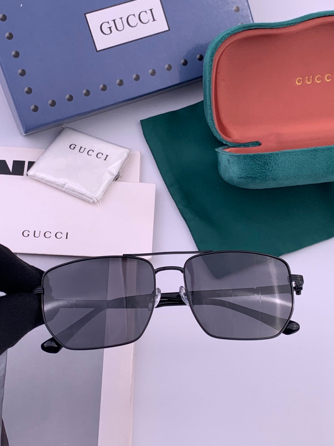 Gucci G1881 Polarized Aviator Black Lens Sunglasses for Men & Women - detail image 2
