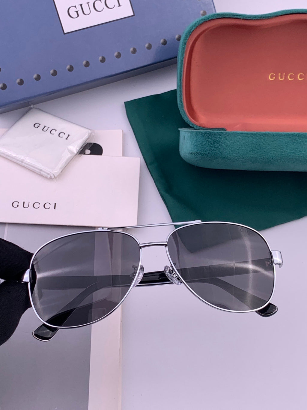 Gucci G3880 Polarized Aviator Black Lens Sunglasses for Men & Women - detail image 3