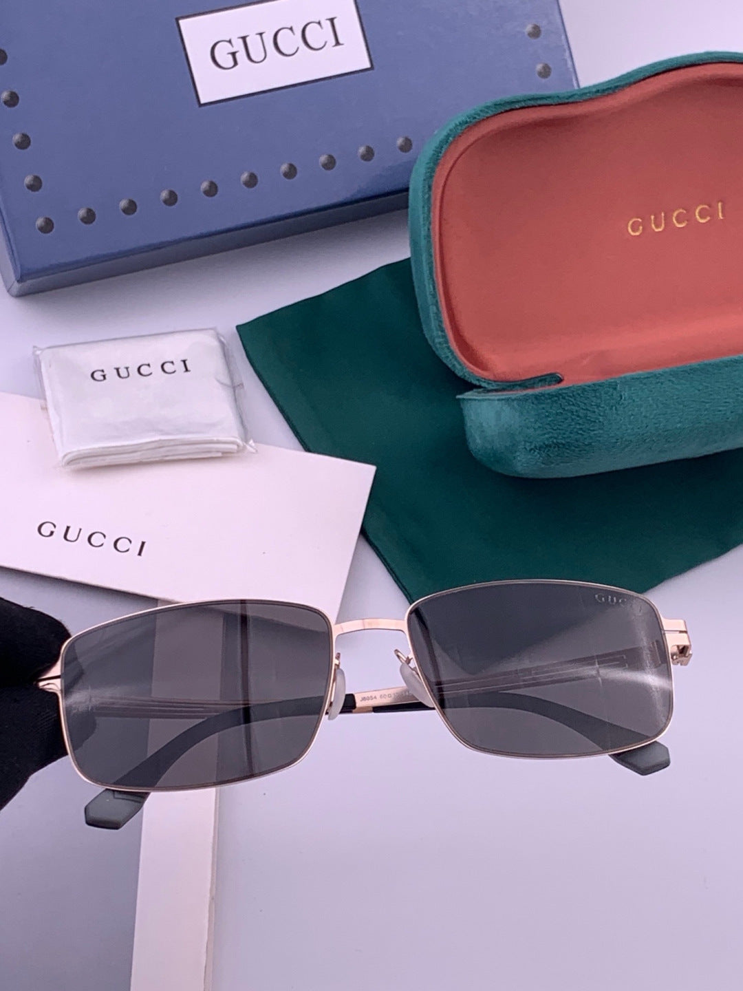 Gucci G4805 Polarized Aviator Black Lens Sunglasses for Men - 381971