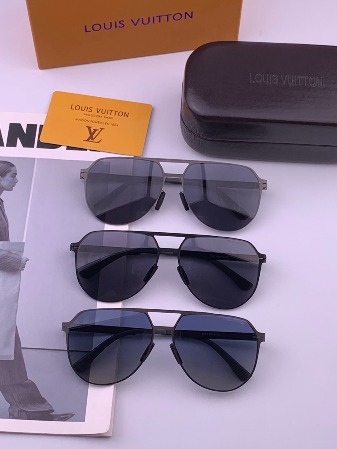Louis Vuitton L712 Fashion Brown Lens Sunglasses for Men & Women - 381813 - detail image 7