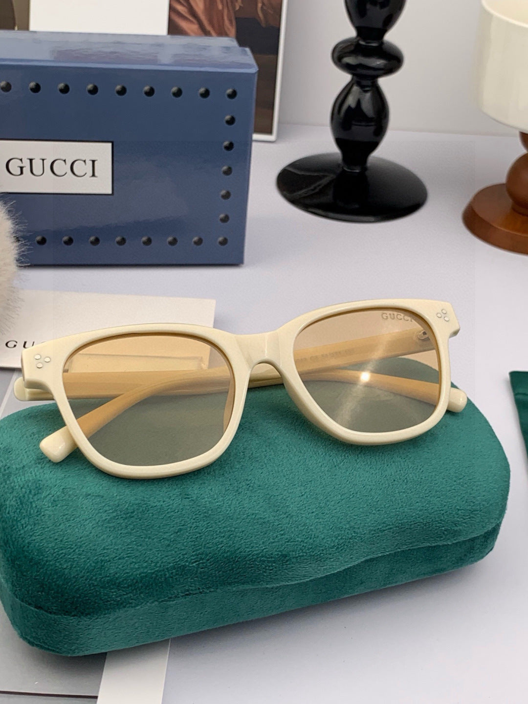 Gucci G35504 Polarized Fashion Gold Lens Sunglasses for Men & Women - 398415 - detail image 3