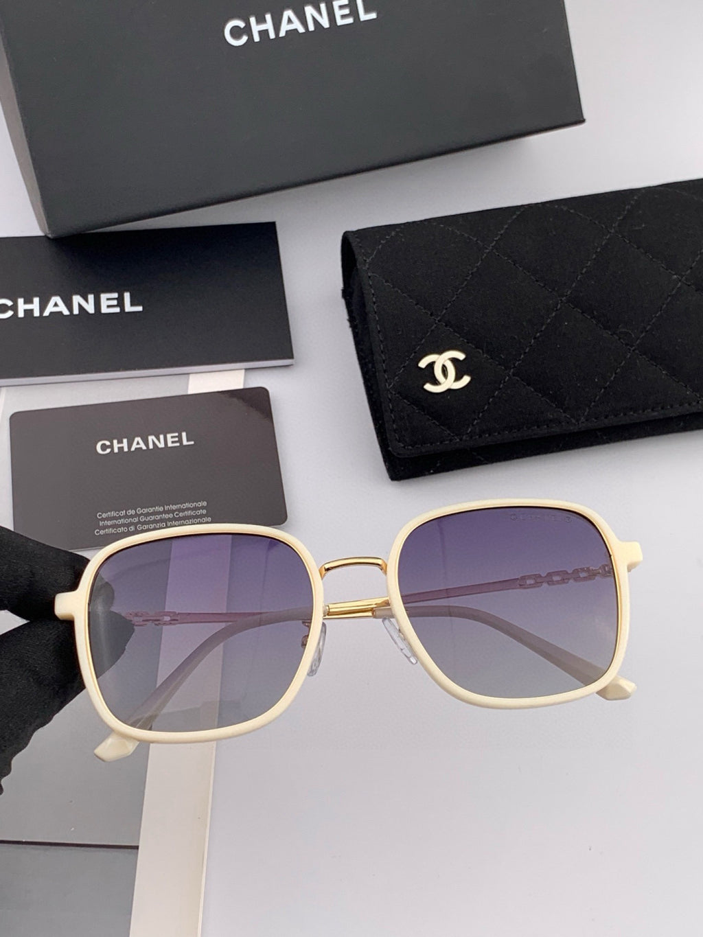 Chanel CH7827 Fashion Gold Lens Sunglasses for Men & Women - detail image 2