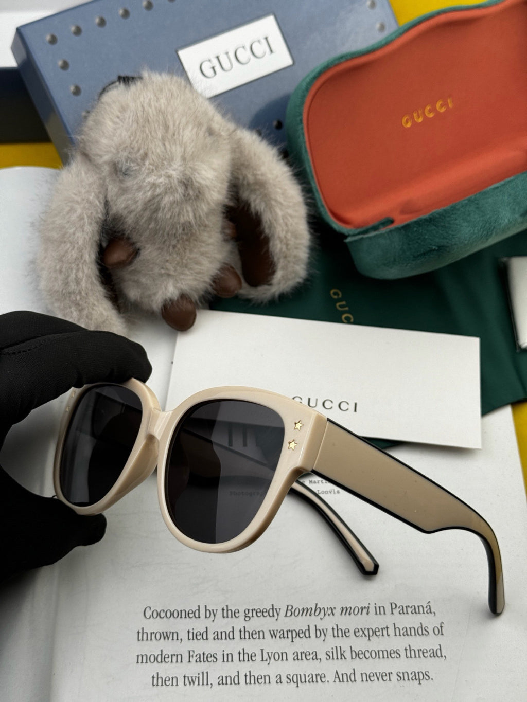 Gucci G1907 Polarized Round Black Lens Sunglasses for Women - 398408