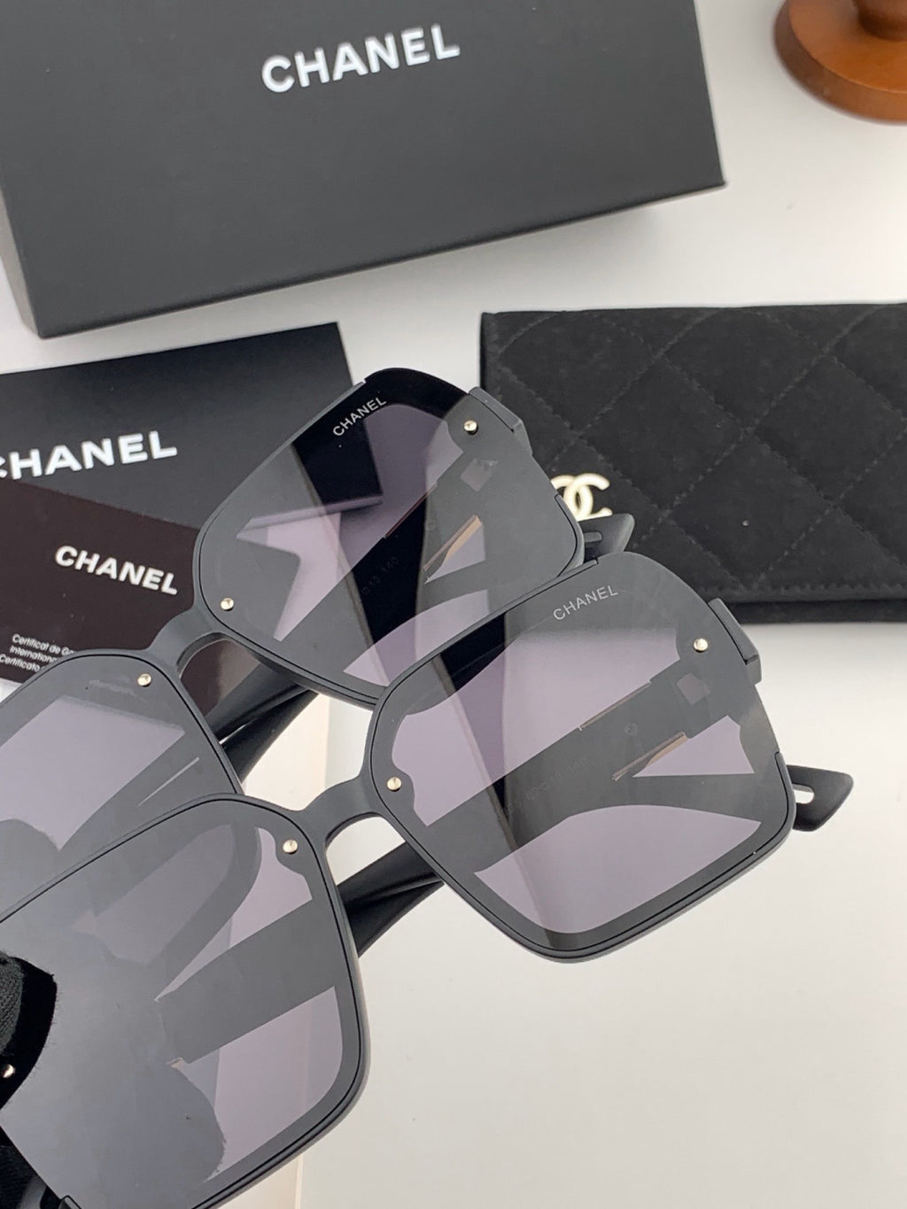 Chanel CH1855 Polarized Square Black Lens Sunglasses for Women - detail image 4