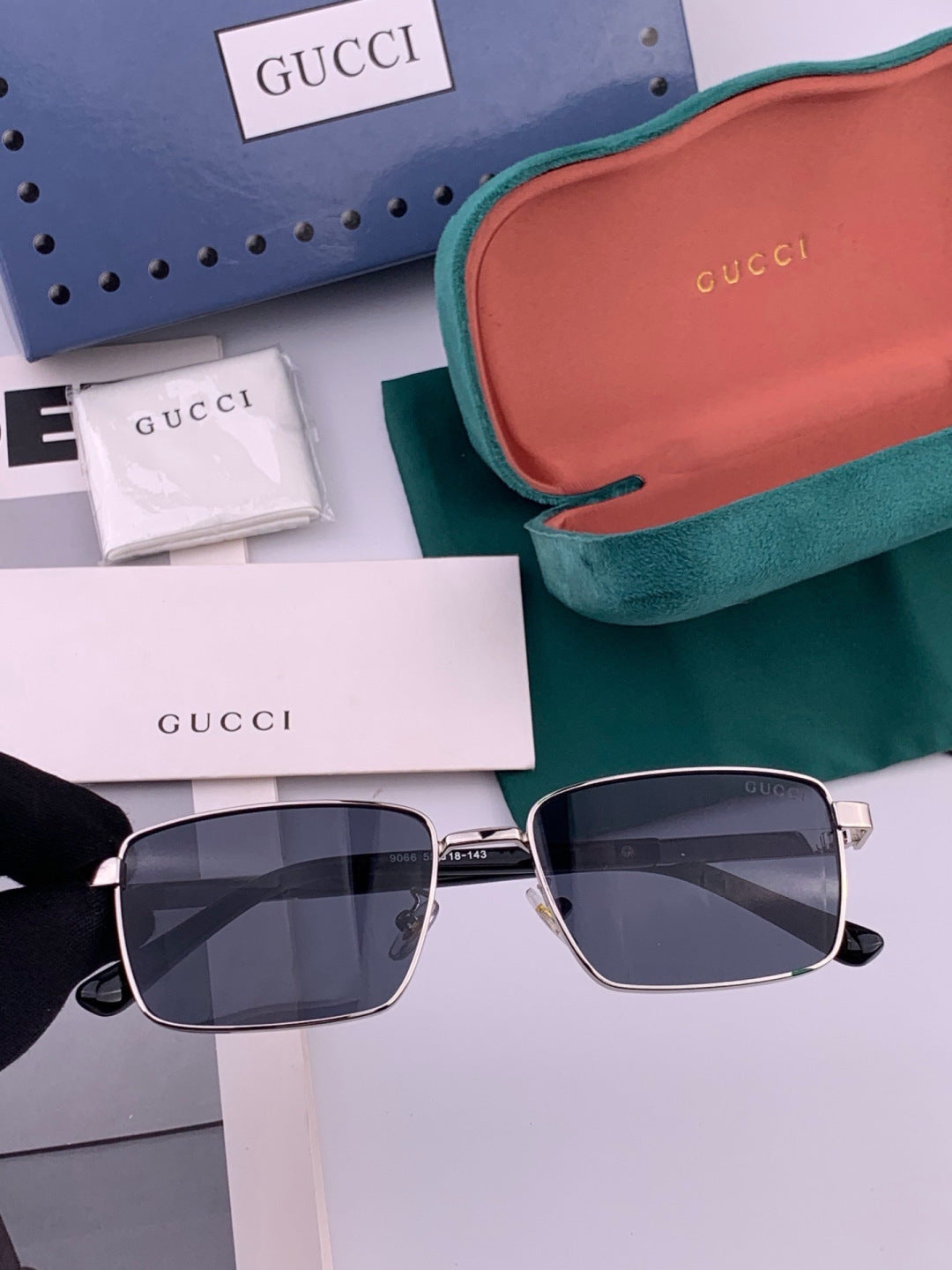 Gucci G6906 Aviator Black Lens Sunglasses for Men & Women - 398385 - detail image 2