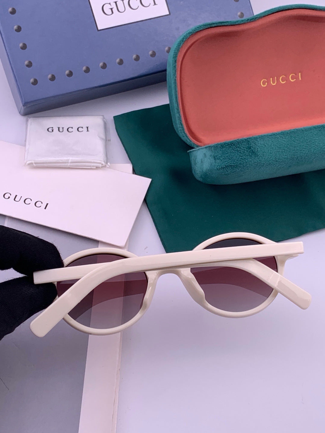 Gucci G6910 Polarized Round Red Lens Sunglasses for Women - 398389 - detail image 5