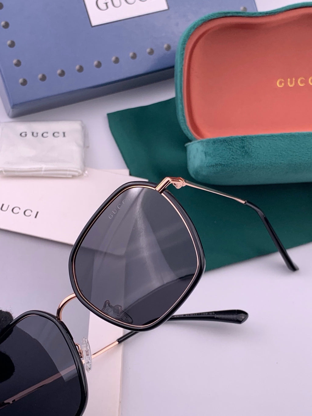 Gucci G8384 Metal Fashion Red Lens Sunglasses for Men & Women - 398390 - detail image 3