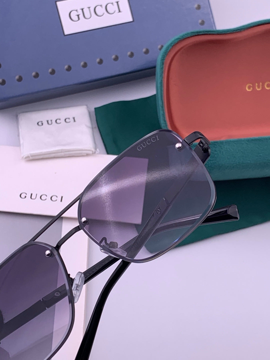 Gucci G11746 Aviator Black Lens Sunglasses for Men & Women - 398392 - detail image 7
