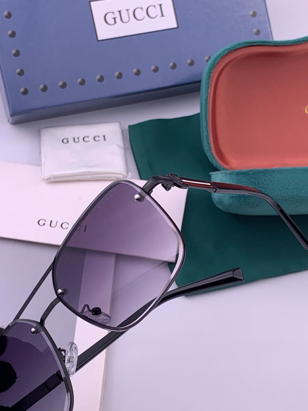 Gucci G11746 Aviator Black Lens Sunglasses for Men & Women - 398392 - detail image 3
