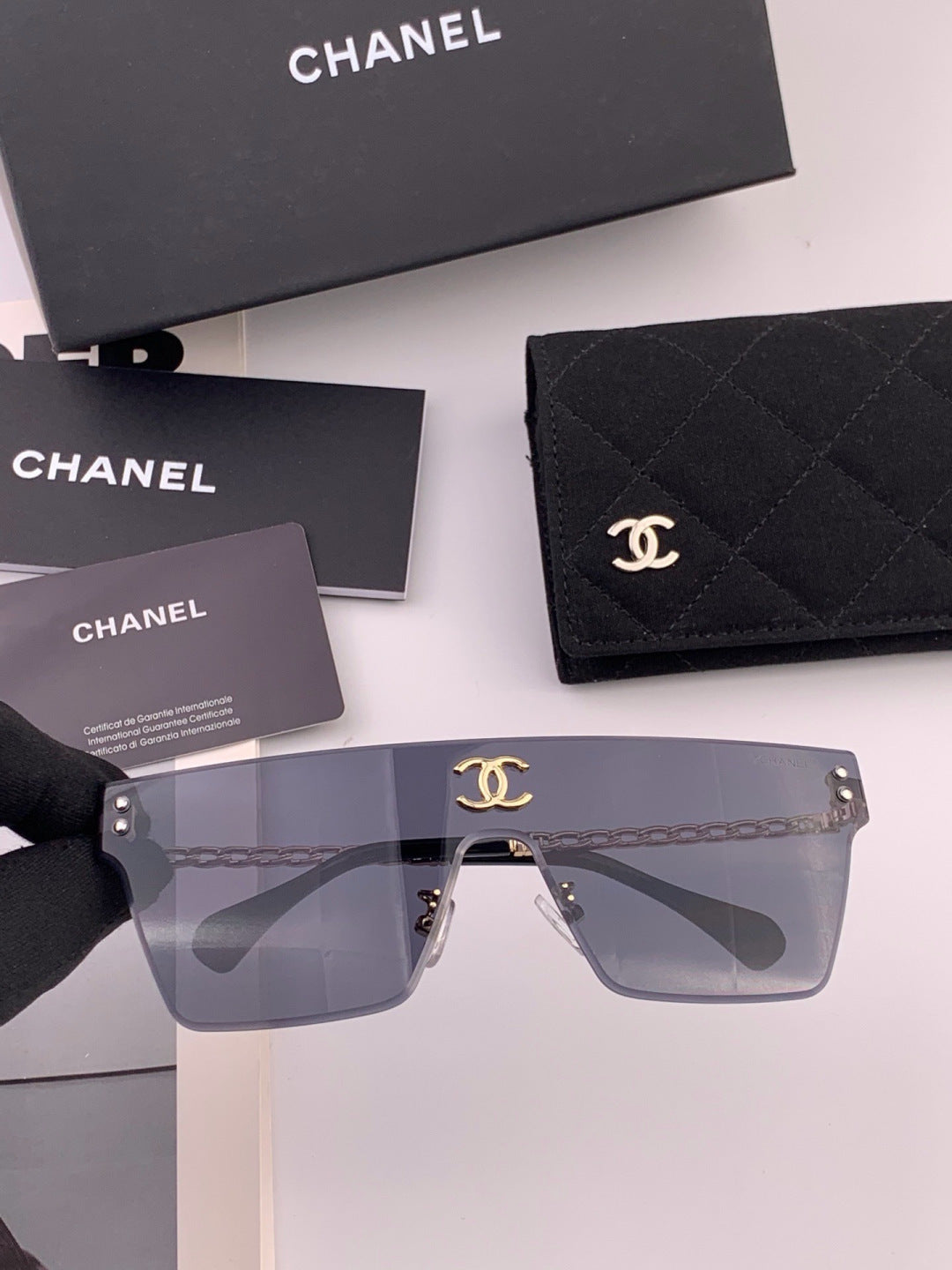 Chanel CH61739 Oversized Pink Lens Sunglasses for Women - 398559 - detail image 2