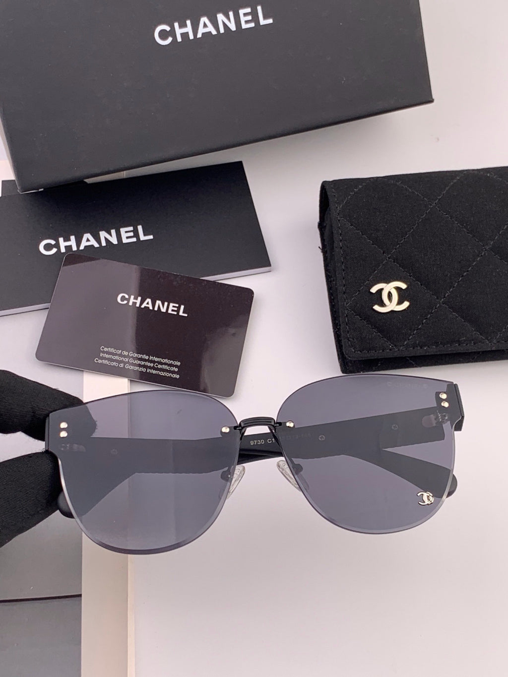Chanel CH0973 Polarized Round Pink Lens Sunglasses for Women - 398560 - detail image 2