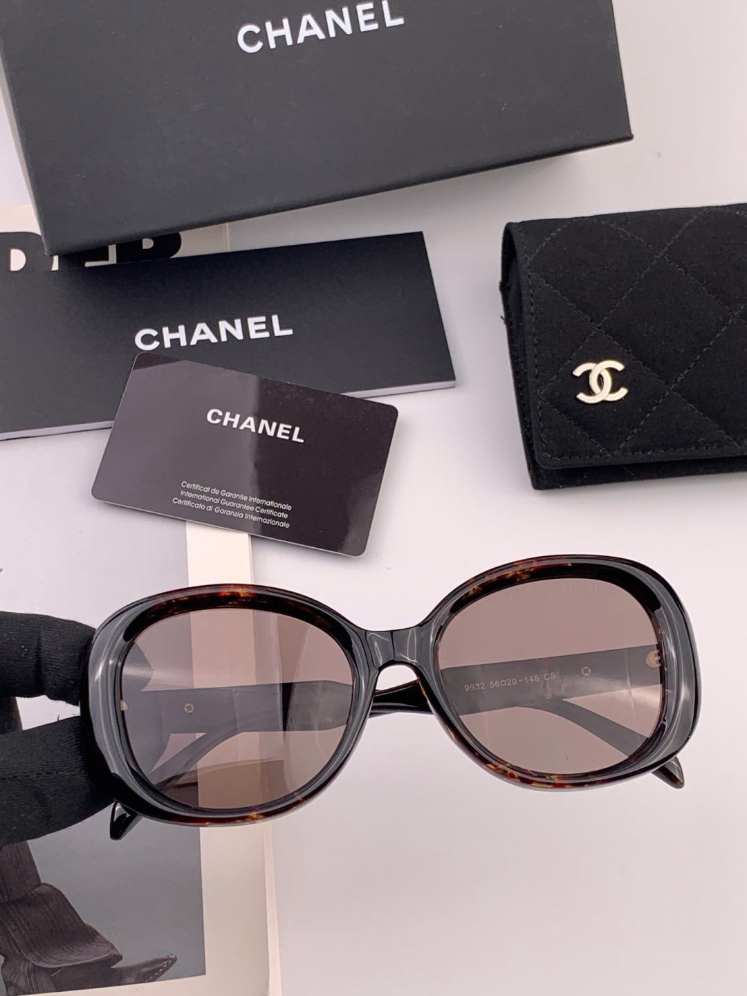 Chanel CH3992 Polarized Square Gold Lens Sunglasses for Women - detail image 2